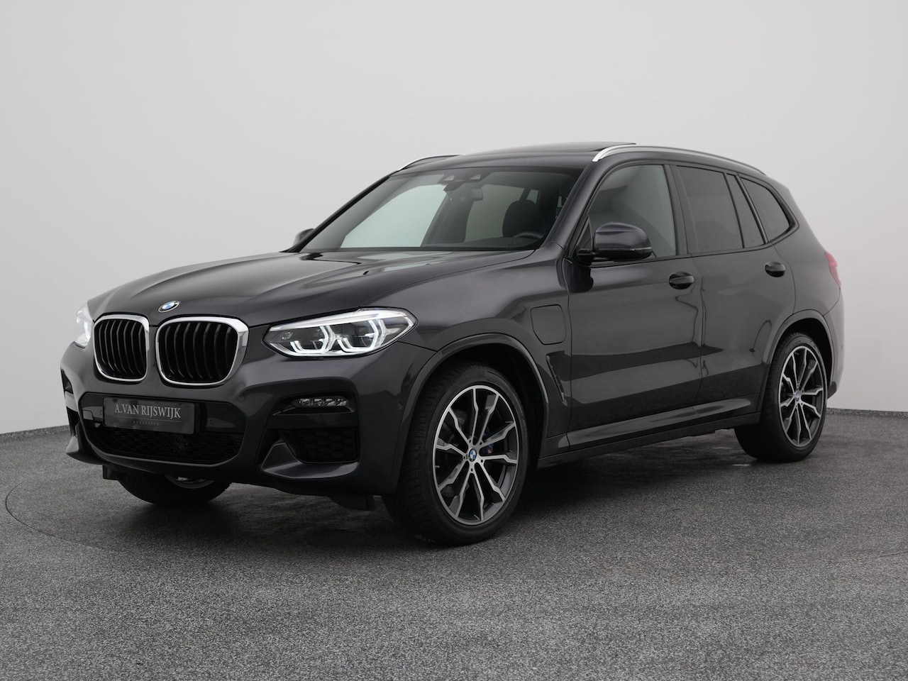 BMW X3 - xDrive30e High Executive M-Sport | PANO | CAMERA | STOELVERWARMING - AutoWereld.nl