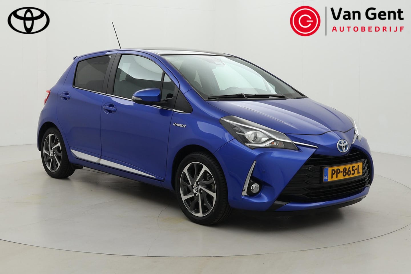 Toyota Yaris - 1.5 Hybrid Premium | Panoramadak | Fietsensteun | Navigatie | Keyless | Parkeersensoren vo - AutoWereld.nl
