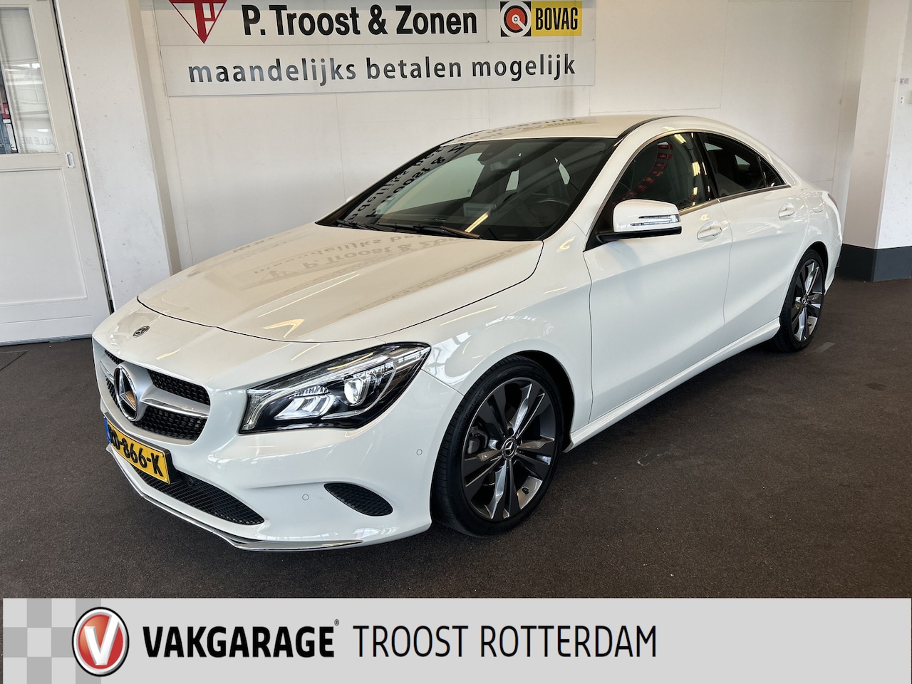 Mercedes-Benz CLA-Klasse - 180 Business Solution | Cruise control | Climate control | Achteruitrijcamera | Stoelverwa - AutoWereld.nl