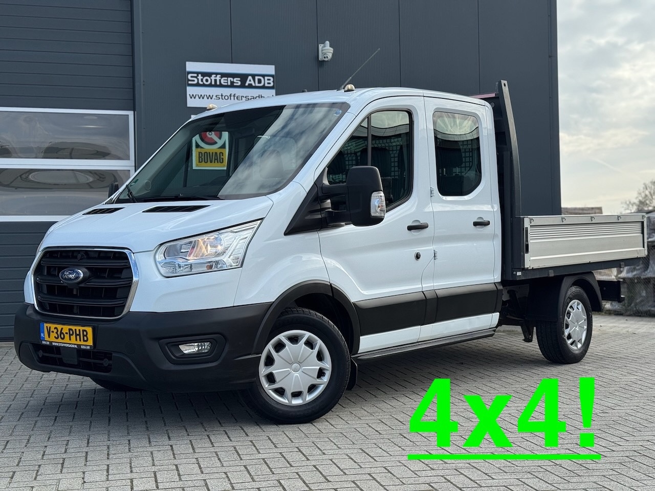 Ford Transit - 350 2.0 TDCI L2H1 DC Trend 4WD | Open laadbak | Bluetooth | Kunstleder | 7-pers | Cruise| - AutoWereld.nl