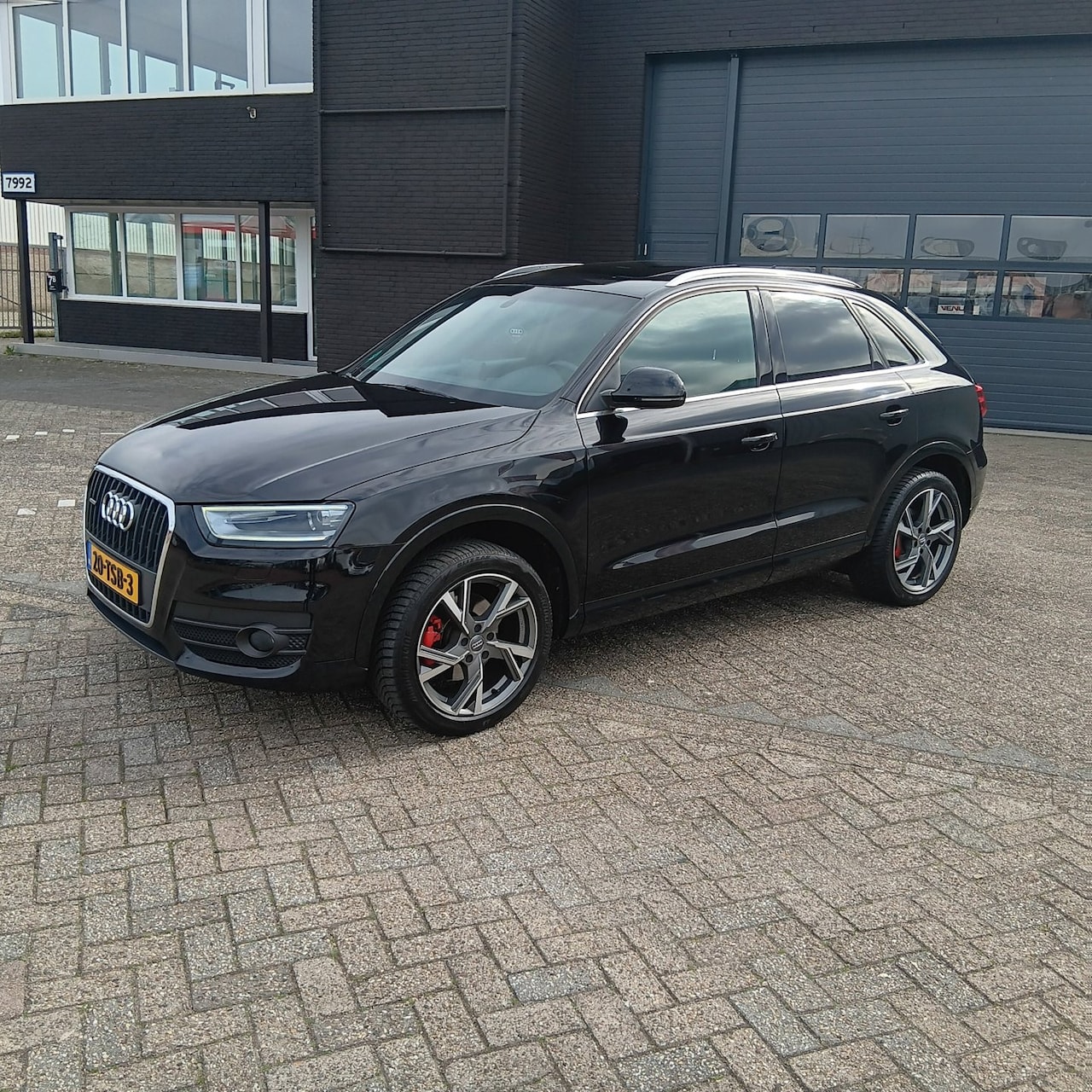 Audi Q3 - 2.0 TFSI quattro Pro Line 2.0 TFSI quattro Pro Line - AutoWereld.nl