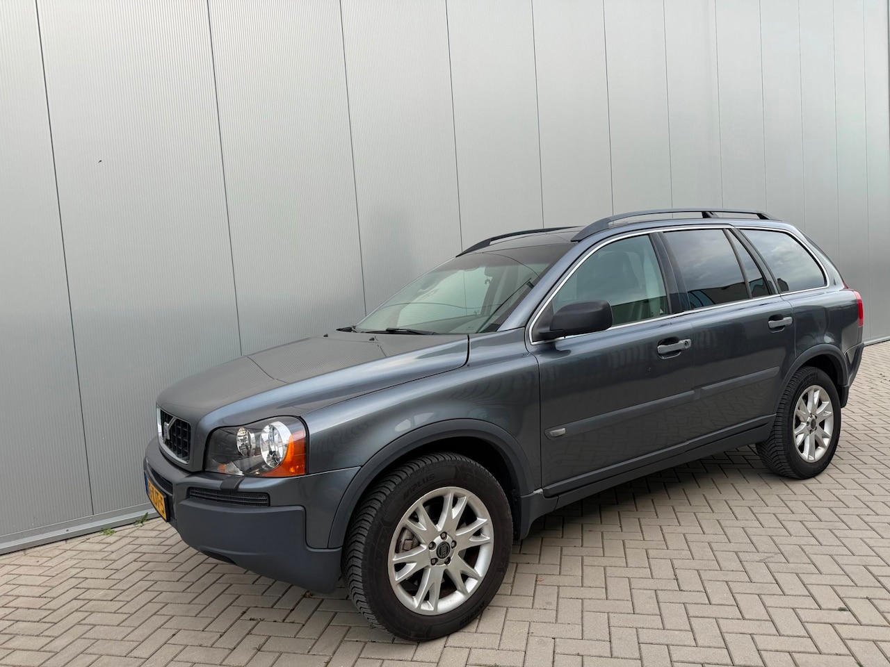 Volvo XC90 - 2.5 T Kinetic 2.5 T Kinetic - AutoWereld.nl