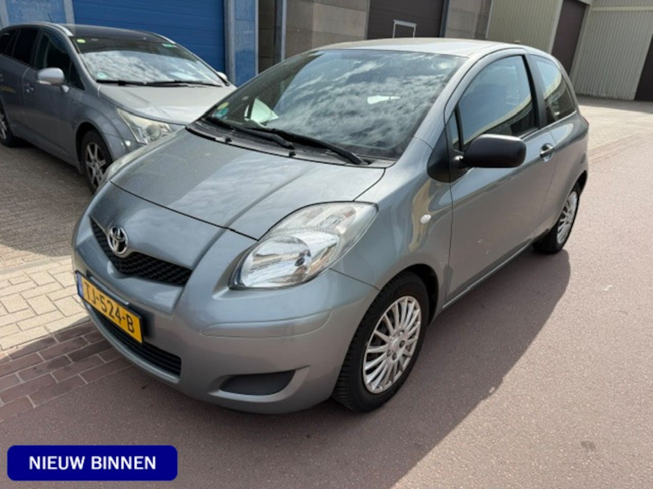Toyota Yaris - 1.3 VVTi Cool bj. dec-2010 176.248km Dealer onderhouden Leuke en goede auto van de 2e eige - AutoWereld.nl