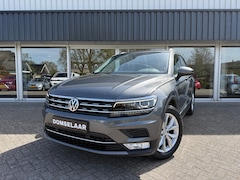 Volkswagen Tiguan - 1.4 TSI ACT Highline - Automaat PANO Elek. Trekh. ACC NAVI Camera