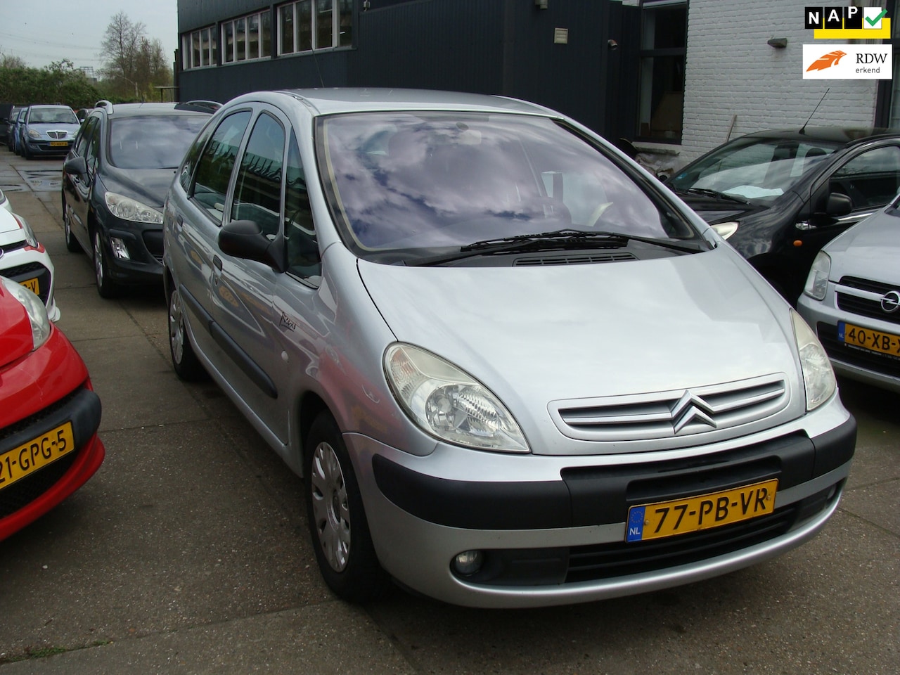 Citroën Xsara Picasso - 2.0i-16V Image aytom airco elek pak nap apk - AutoWereld.nl