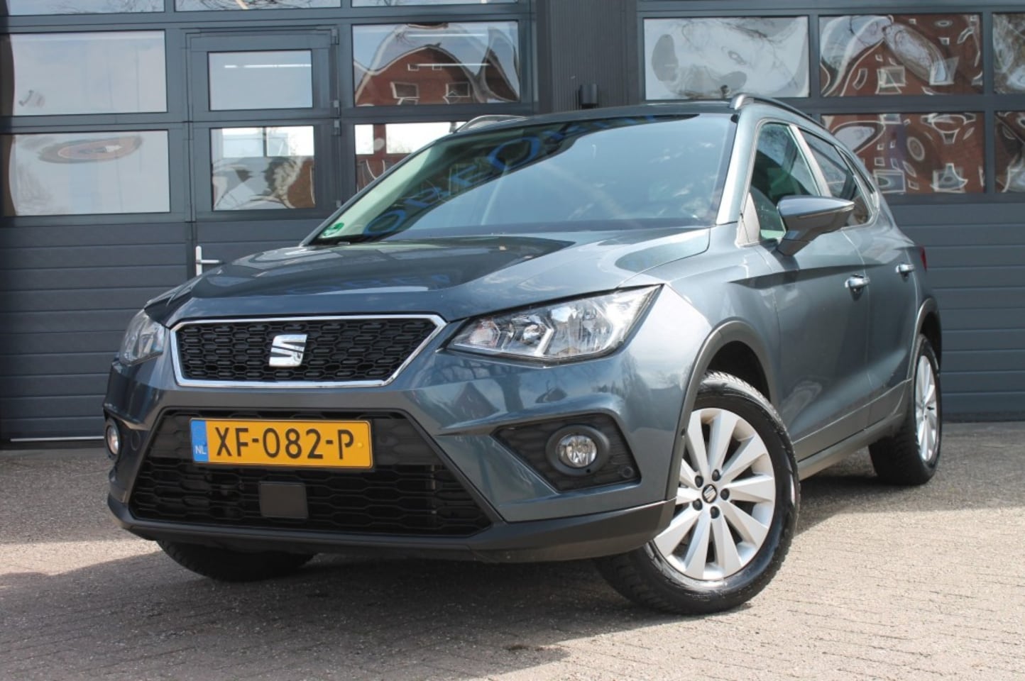 SEAT Arona - 1.0 TSI STYLE B. INTens   **NL-Auto** Trekhaak / keyless go / clima control - AutoWereld.nl