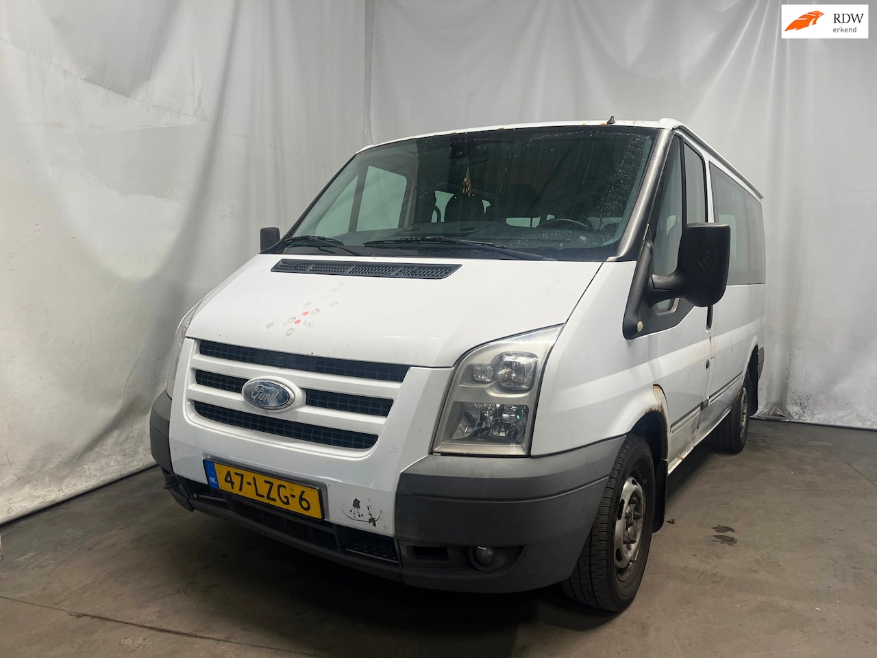 Ford Transit Kombi - 300S 2.2 TDCI SHD - Motor Tikt - Roest - Schade - AutoWereld.nl