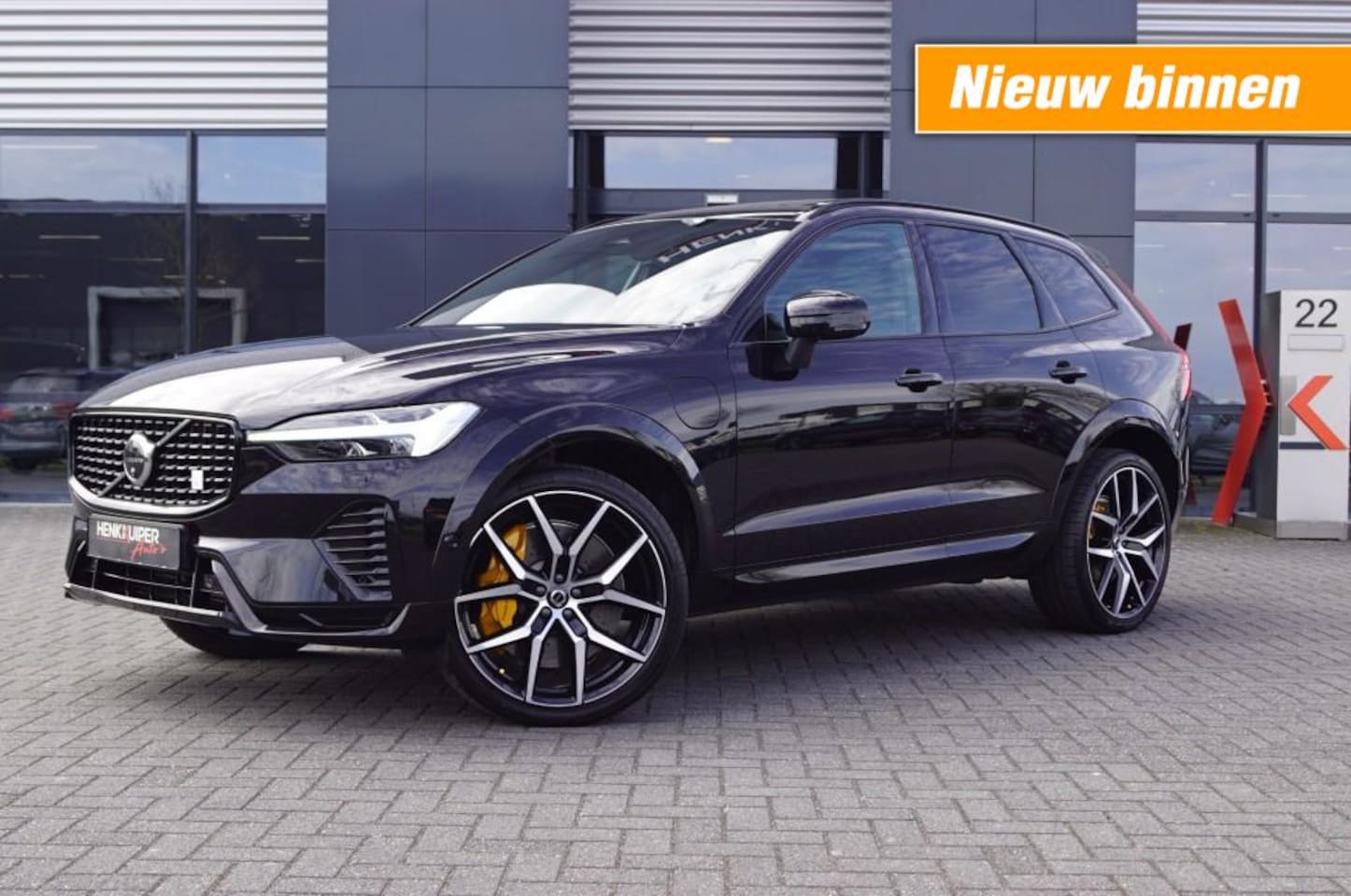 Volvo XC60 - Recharge T8 AWD Polestar Engineerd 455pk/ Panodak/22 inch/Leer/Head-up/Trekhaak wegklb. - AutoWereld.nl
