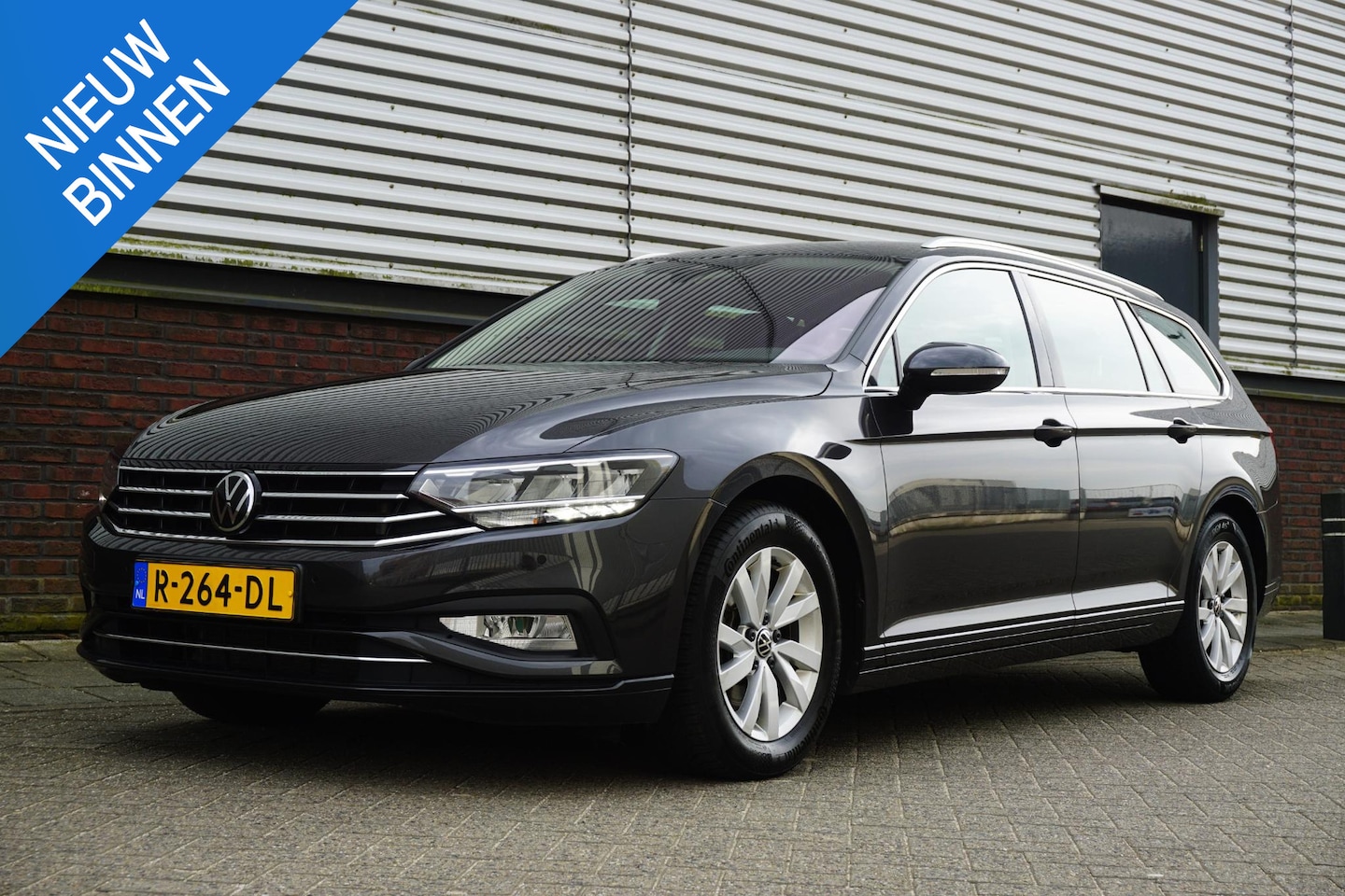 Volkswagen Passat Variant - 1.5 TSI Business/Dealeronderhouden/ERGO stoelen/ Camera - AutoWereld.nl