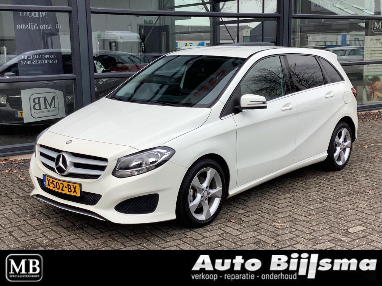 Mercedes-Benz B-klasse - 180 Blue Efficiency achteruitrijcamera, Apple CarPlay, face lift - AutoWereld.nl