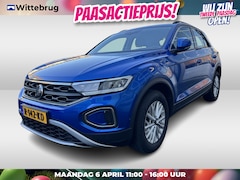 Volkswagen T-Roc - 1.0 TSI Life Business Navigatie / Parkeersensoren / Trekhaak afneembaar / App-connect / Di