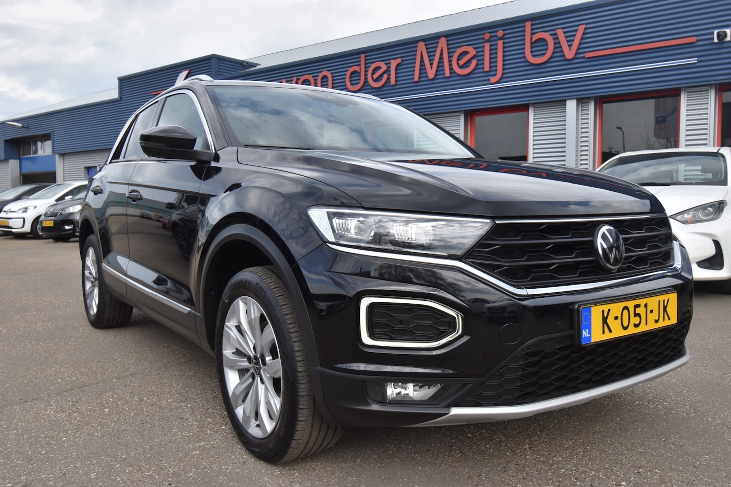 Volkswagen T-Roc - 1.5 TSI Sport 1.5 TSI Sport , TREKHAAK , VIRTUAL COCKPIT , A UITRIJ CAM , LED KOPL , PDC V+A , - AutoWereld.nl