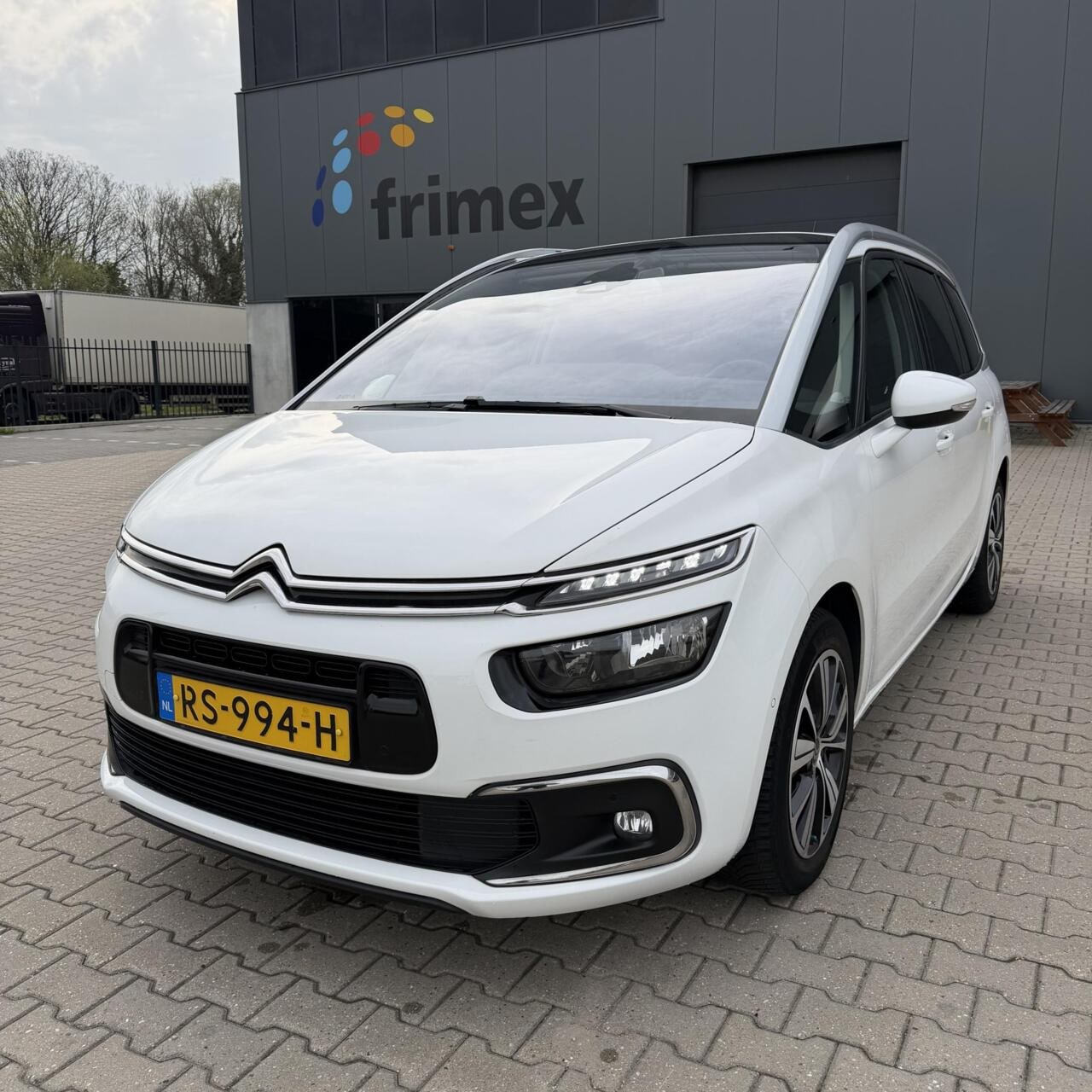 Citroën Grand C4 Picasso - 1.2 Shine 2018 | 7 Persoon | Leder - AutoWereld.nl