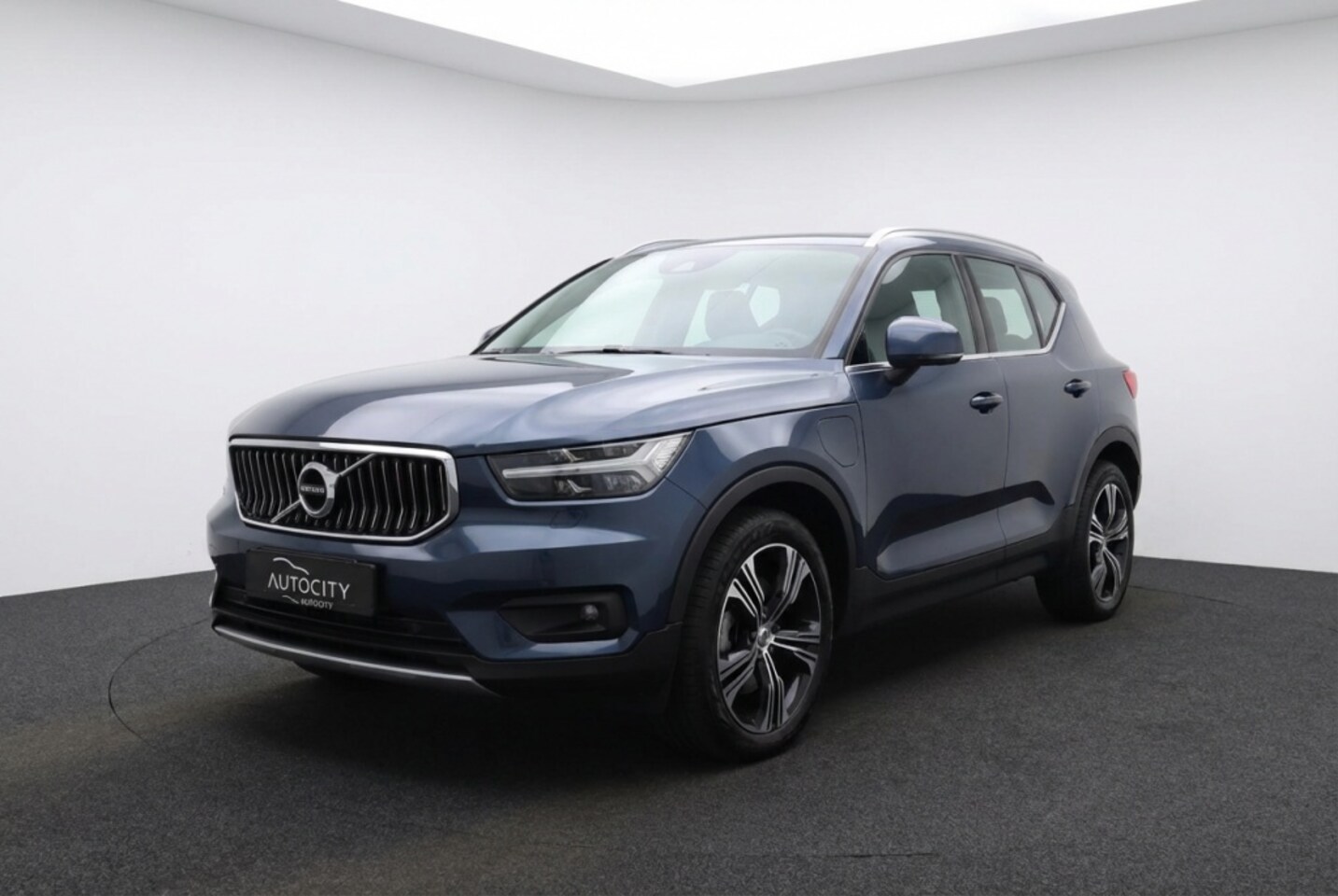 Volvo XC40 - Inscription T5 262 pk Recharge Plug-In Hybrid Leder l Camera l K - AutoWereld.nl