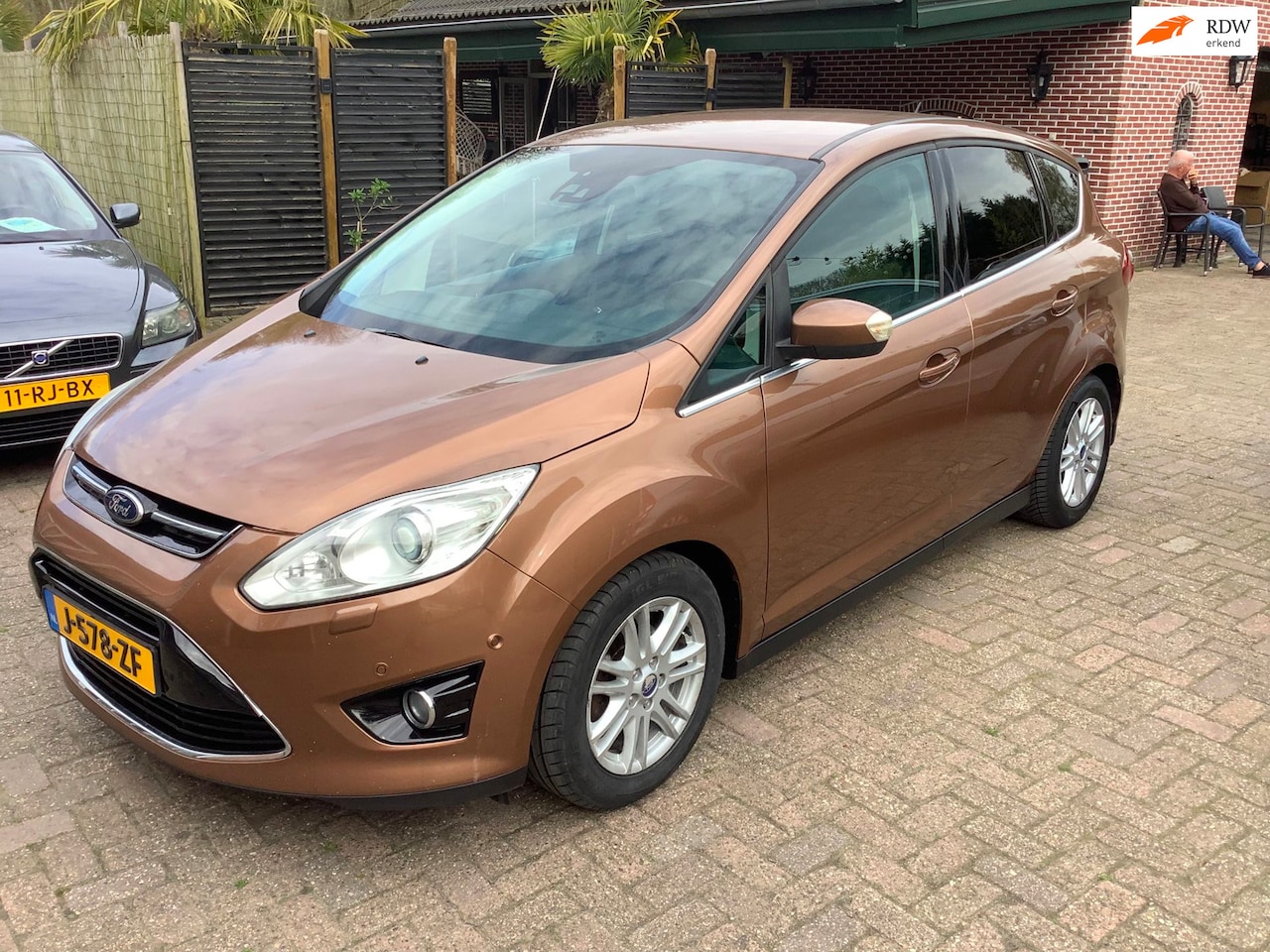 Ford C-Max - 1.0 Titanium nieuwe apk tot 4-2027 - AutoWereld.nl