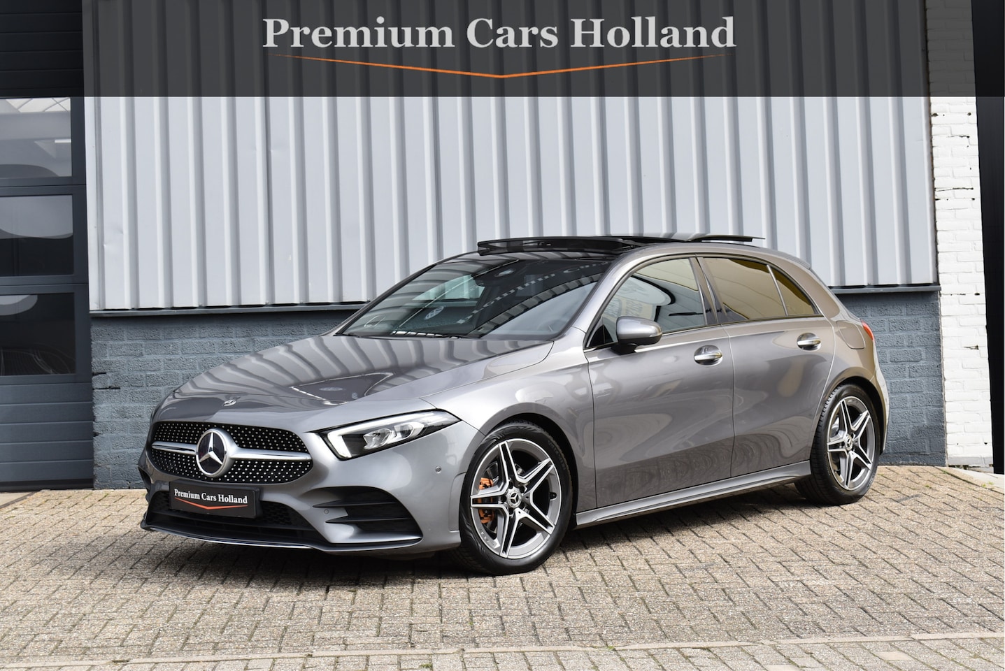 Mercedes-Benz A-klasse - 200 AMG Wide Screen Sfeer Pano Night Pakket Camera 18 Inch - AutoWereld.nl