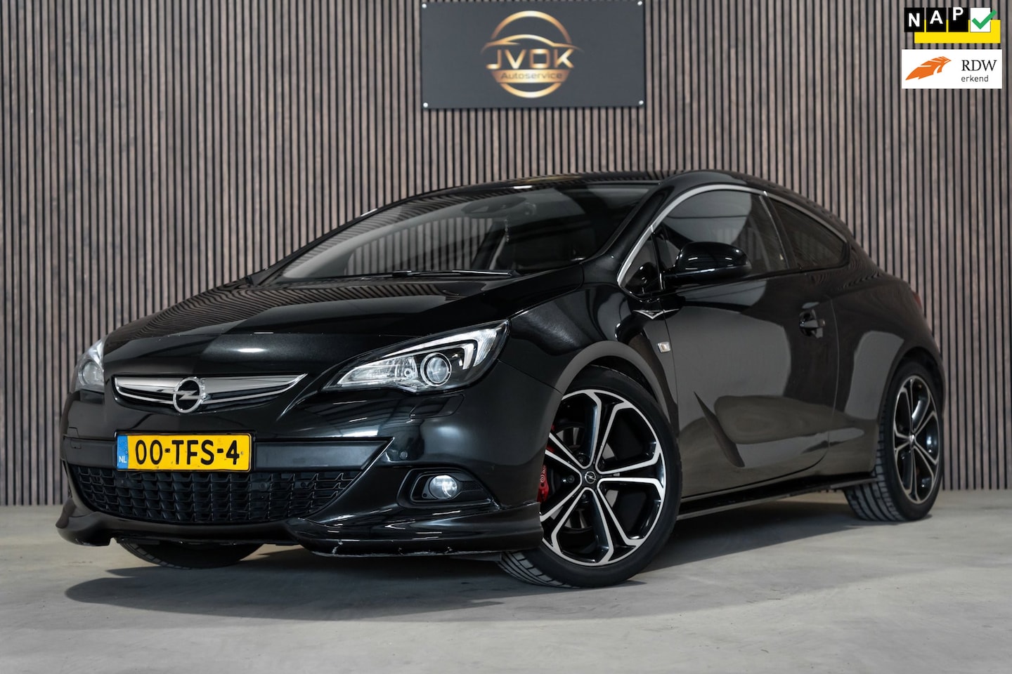Opel Astra GTC - 1.4 Turbo Sport LED LEDER NAVI - AutoWereld.nl