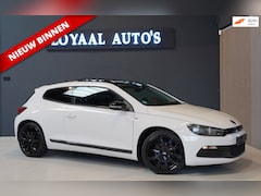Volkswagen Scirocco - 1.4 TSI Highline Plus | GLAZEN-DAK | AIRCO | CRUISE | PDC | APK