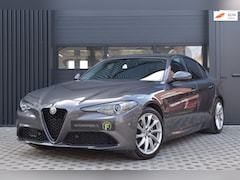 Alfa Romeo Giulia - 2.0 Turbo Super | LEDER | NAVI | TEL | XENON | ELEK STOELEN