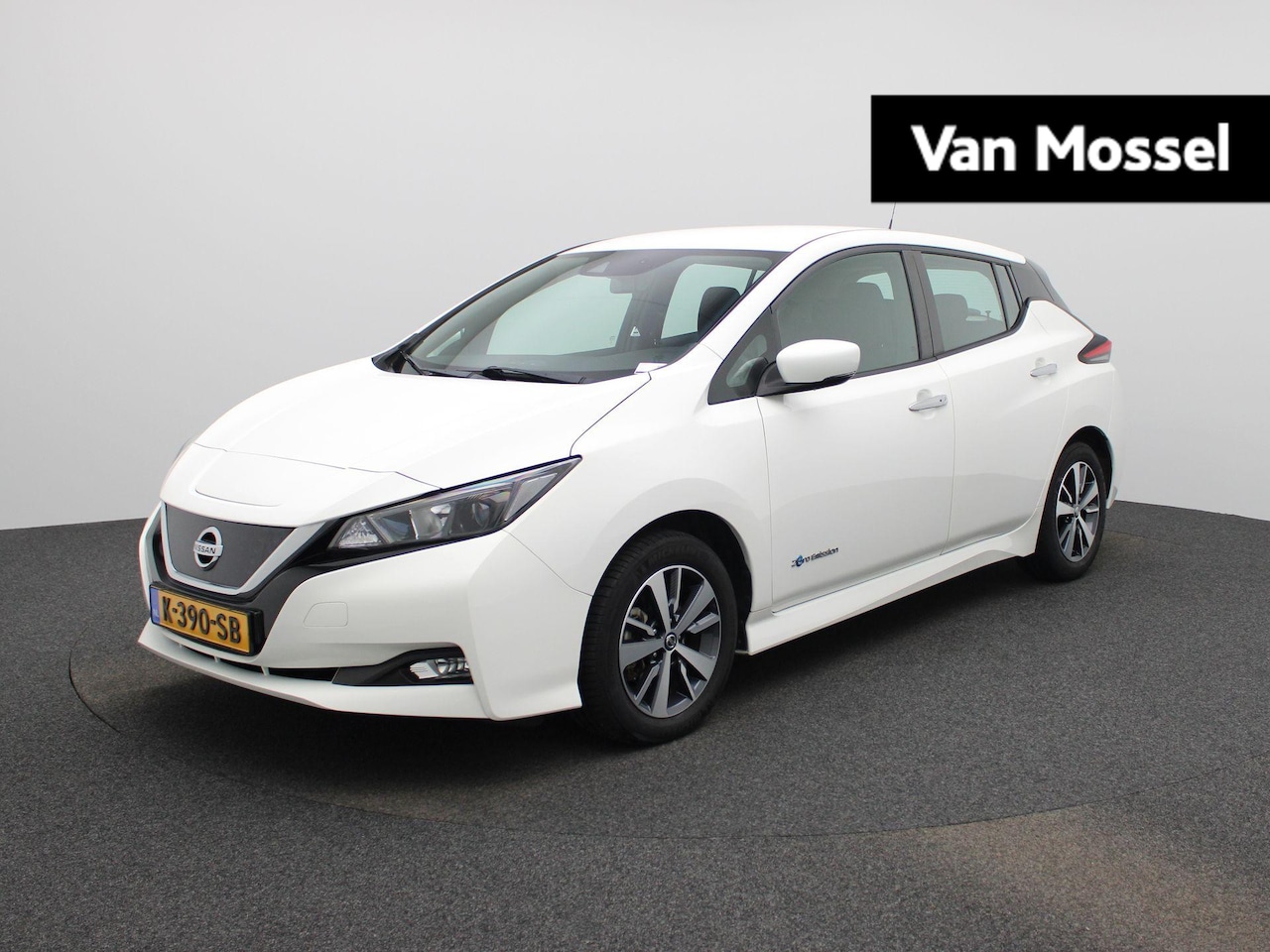 Nissan LEAF - Acenta 40 kWh | Climate Control / ECC | Licht metalen velgen 16 inch | Cruise control Adap - AutoWereld.nl