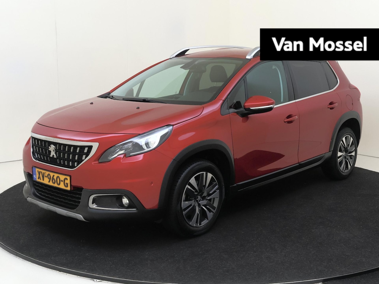 Peugeot 2008 - 1.2 PureTech Allure | AUTOMAAT | Navi | Camera | Airco | LM Velgen - AutoWereld.nl