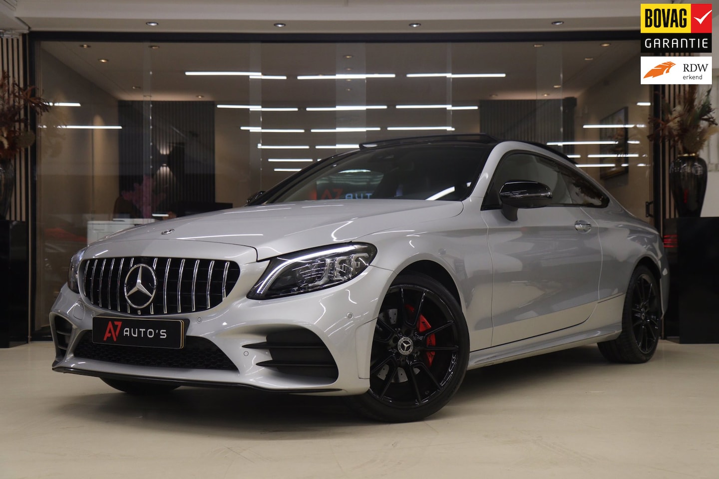 Mercedes-Benz C-klasse Coupé - 180 AMG-LINE NAP Pano/Burm/Carplay/Stoelver/Sfeer/360Cam/Vol - AutoWereld.nl