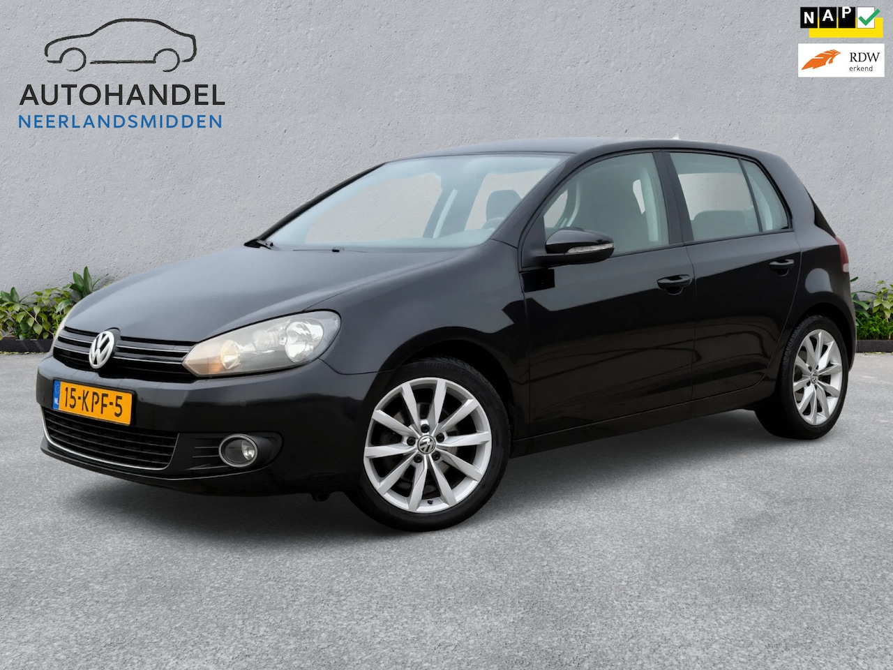 Volkswagen Golf - 1.4 TSI Highline airco navi parkeerhulp - AutoWereld.nl