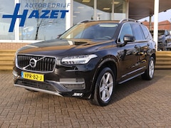 Volvo XC90 - 2.0 T5 AWD 254 PK AUT. BENZINE GRIJS KENTEKEN VAN + WEGKL. TREKHAAK | ADAPTIVE CRUISE | LE