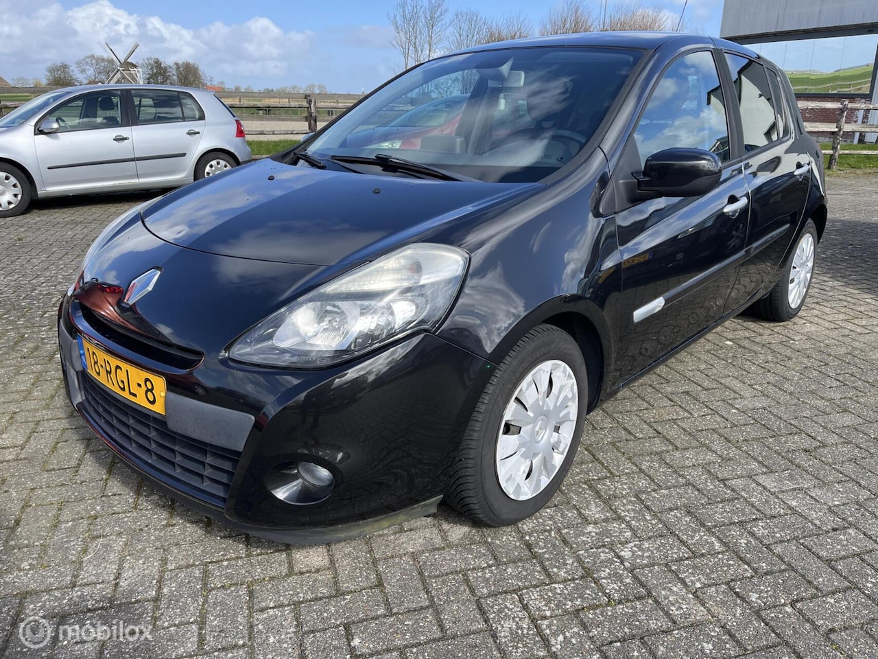 Renault Clio - 1.5 dCi Parisienne goede auto ziet er goed uit - AutoWereld.nl