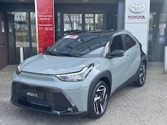 Toyota Aygo X - Hybrid 115 ENVY NIEUW DIRECT LEVERBAAR STOELVERW PARK-SENSOREN KEYLESS 18'' LM-VELGEN LED