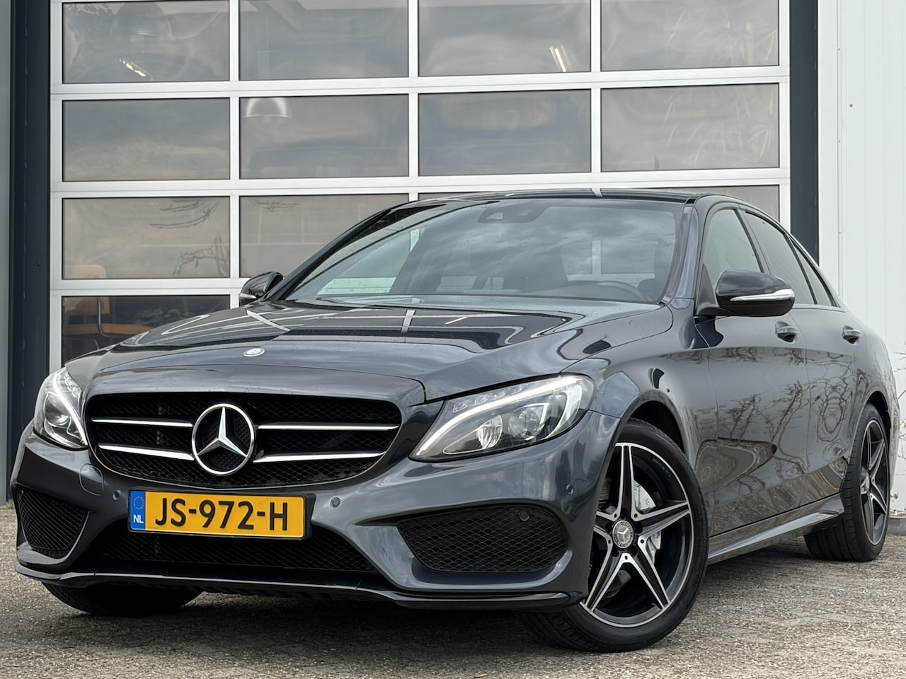 Mercedes-Benz C-klasse - 200 AMG Line 184pk | Automaat | Bluetooth | Cruise control | LED koplampen | Lederen bekle - AutoWereld.nl