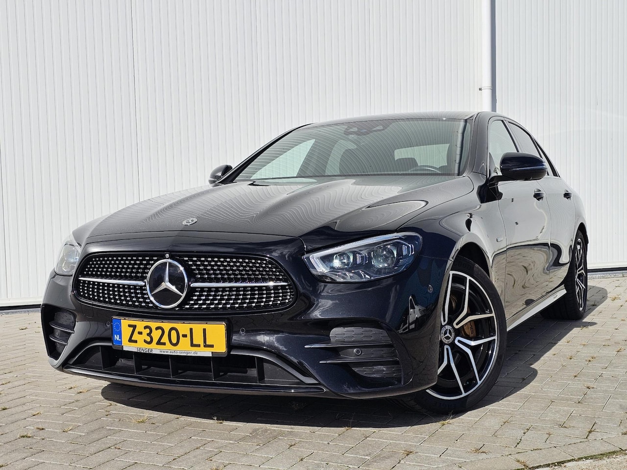 Mercedes-Benz E-klasse - 300 e AMG Line bj 2021 360cam|Burmester Dealer Onderhouden! - AutoWereld.nl