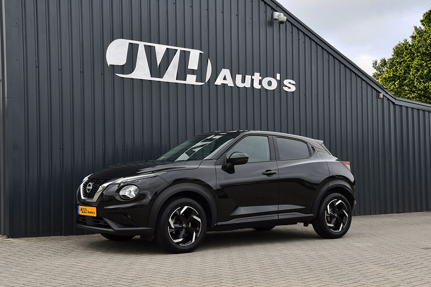 Nissan Juke - 1.0 DiG-T Acenta 11-2023 | BTW | Navi | AppleCarPlay | PrG | Cam | 17" - AutoWereld.nl
