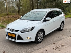 Ford Focus Wagon - 1.6 TDCI Titanium 2013 Wit