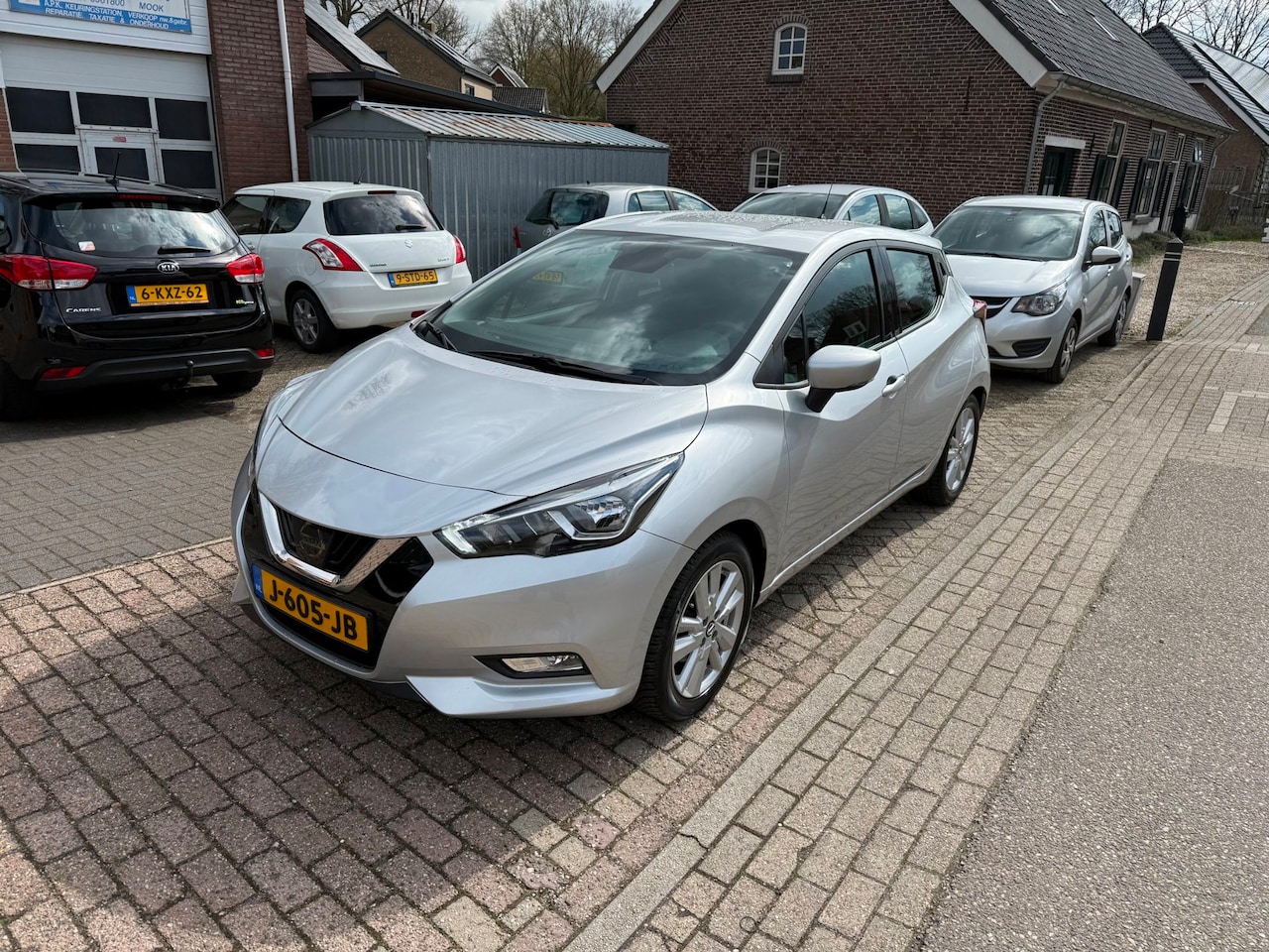 Nissan Micra - 1.0 IG-T N-Connecta 1.0 IG-T N-Connecta - AutoWereld.nl