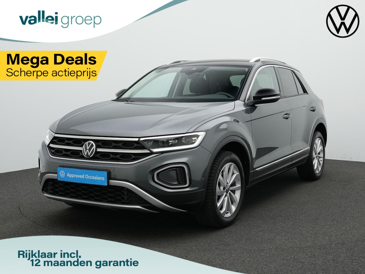 Volkswagen T-Roc - 1.5 TSI 150 pk DSG Style | Trekhaak | Navigatie | Stoelverwarming | Parkeersensoren voor/a - AutoWereld.nl