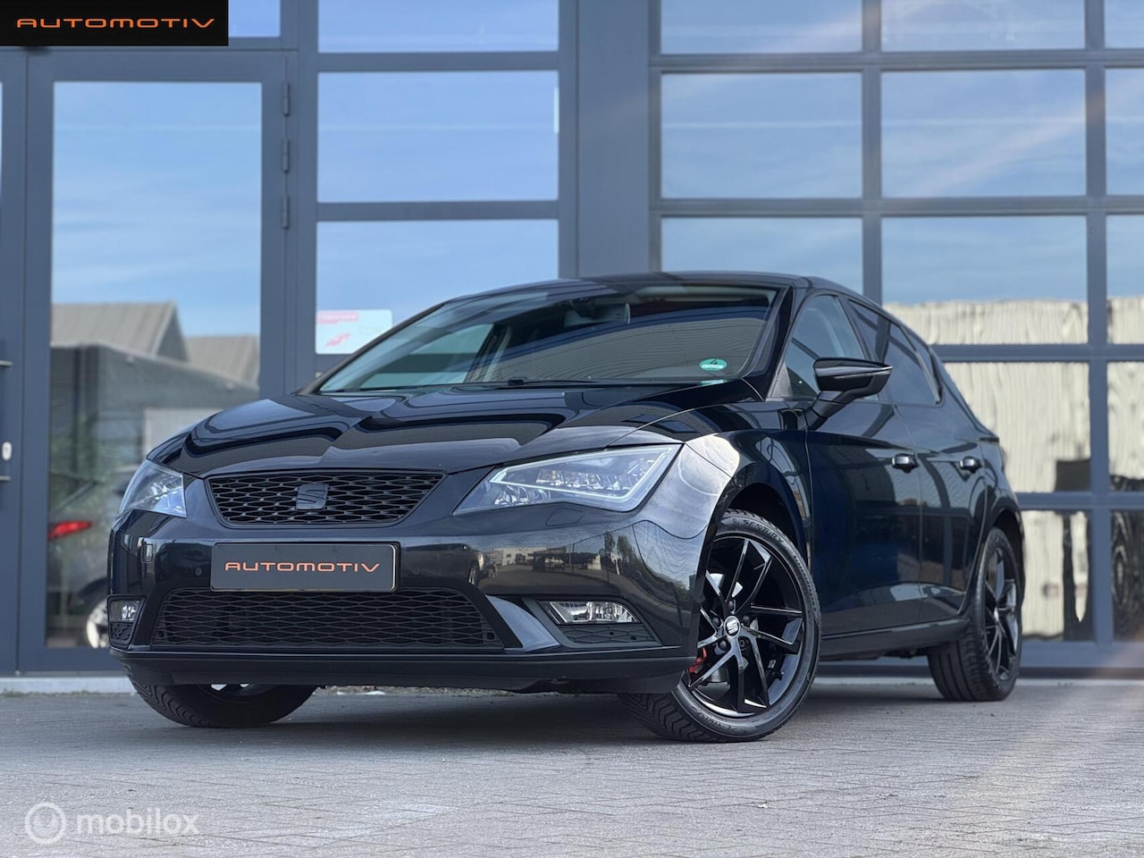 SEAT Leon - 1.2 TSI DSG / CRUISE / ALCANTARA / NAVI / 5DRS - AutoWereld.nl