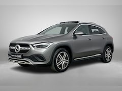 Mercedes-Benz GLA-Klasse - GLA 250e Automaat Business Solution Luxury | Premium Plus Pakket | Trekhaak | Panoramadak