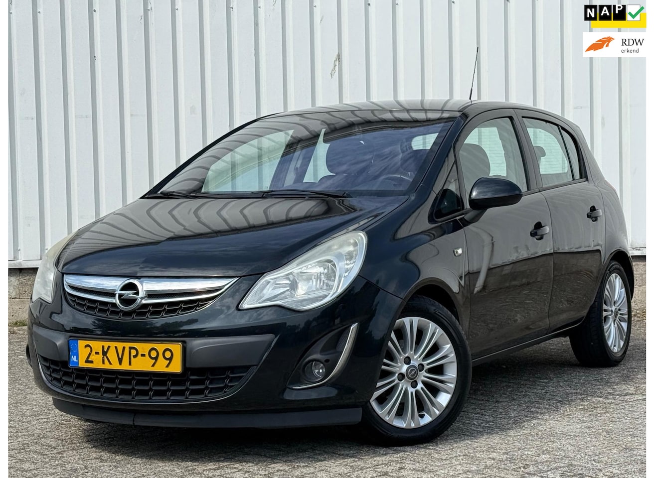 Opel Corsa - 1.4-16V Cosmo StoelVerwarming,StuurVerwarming,Climate,Navi,Cruise,PDC,N.A.P!Apk tot 30-07- - AutoWereld.nl