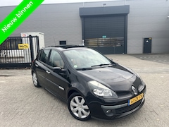 Renault Clio - 1.2 TCE Rip Curl Pano|Clima|Parksens