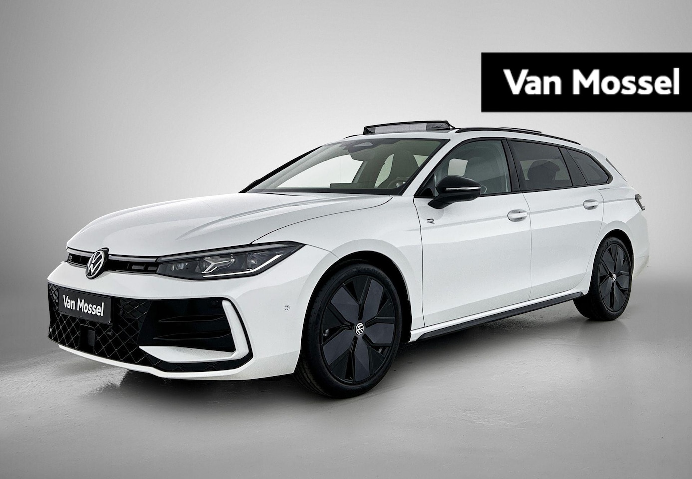 Volkswagen Passat Variant - 1.5 eTSI R-Line Business 150 PK Automaat | Panoramadak | Apple Carplay | Harman Kardon gel - AutoWereld.nl