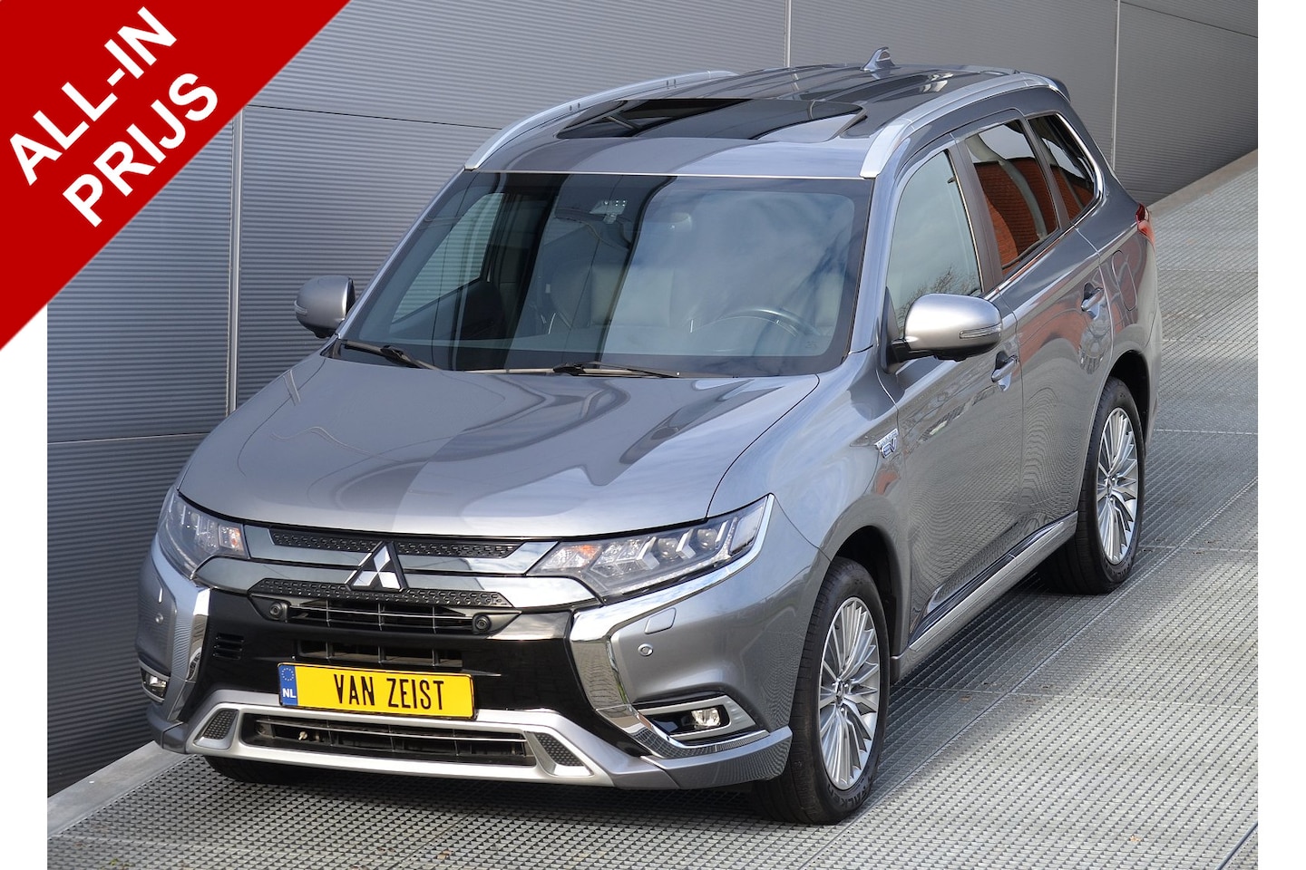 Mitsubishi Outlander - PHEV 2.4 INSTYLE 4WD | PLUG IN HYBRID | SoH 73% | V2H | FULL OPTIONS | SCHUIFDAK | ADAPTIE - AutoWereld.nl