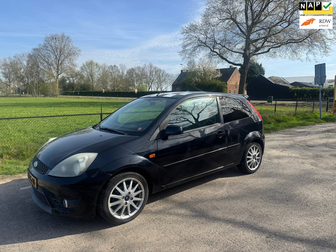 Ford Fiesta - 1.6-16V orginele Ultimate Edition no132/250, nw APK,NAP - AutoWereld.nl