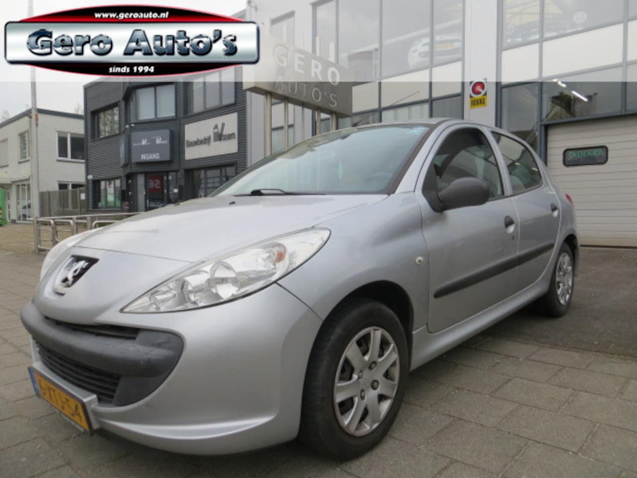 Peugeot 206 - 1.1 XR leuke 5 drs auto ! - AutoWereld.nl