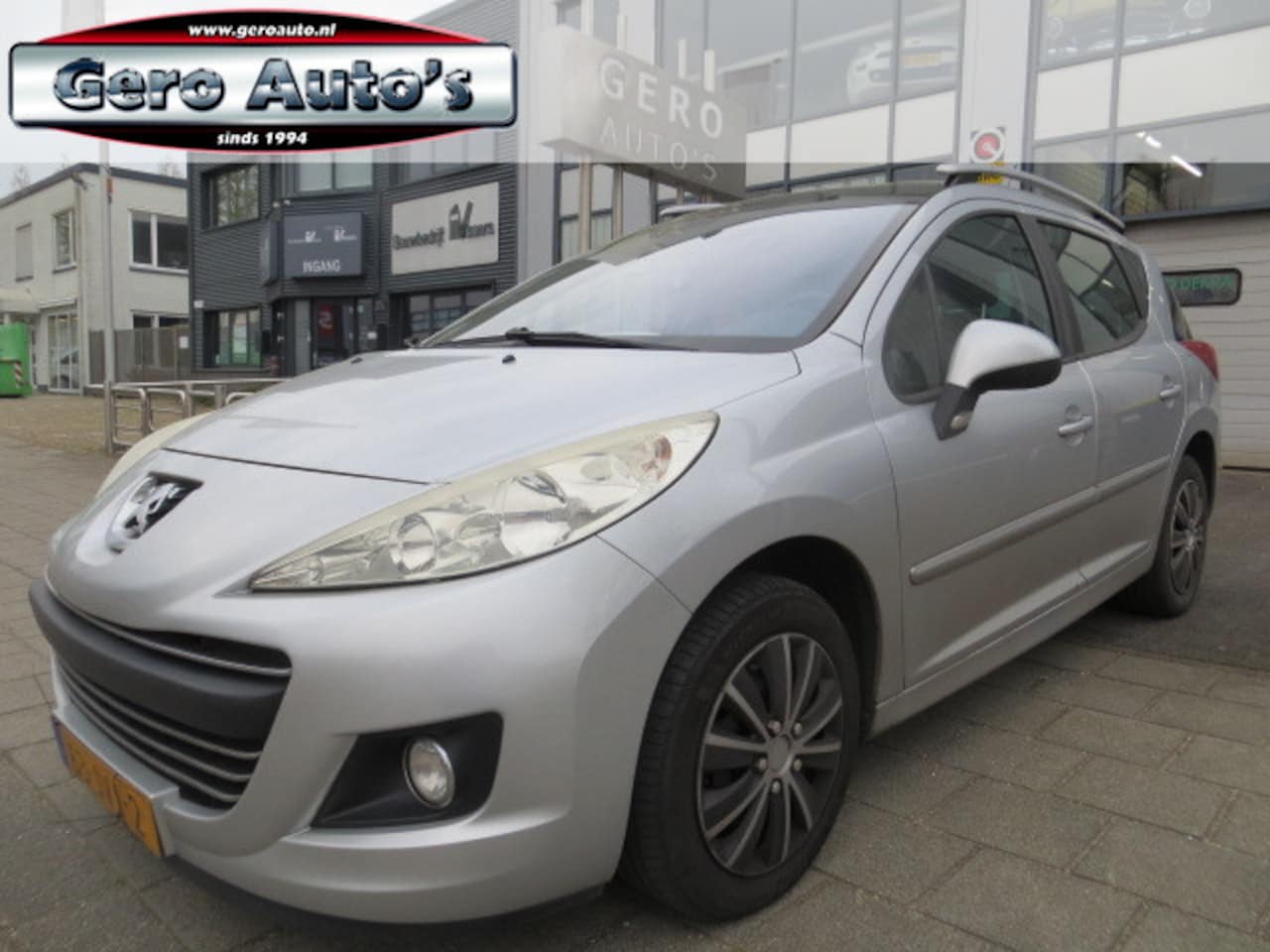 Peugeot 207 SW - 1.4 VTi XS panorama ,airco ecc,trekhaak - AutoWereld.nl