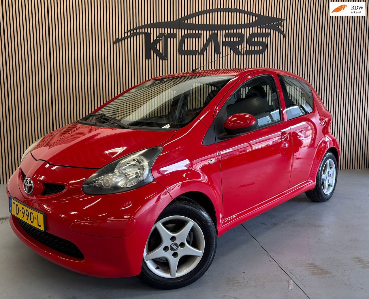 Toyota Aygo - 1.0-12V | Nieuwe APK | Airco | LM Velgen | Radio met aux | Lage KM Stand | Nette auto | - AutoWereld.nl