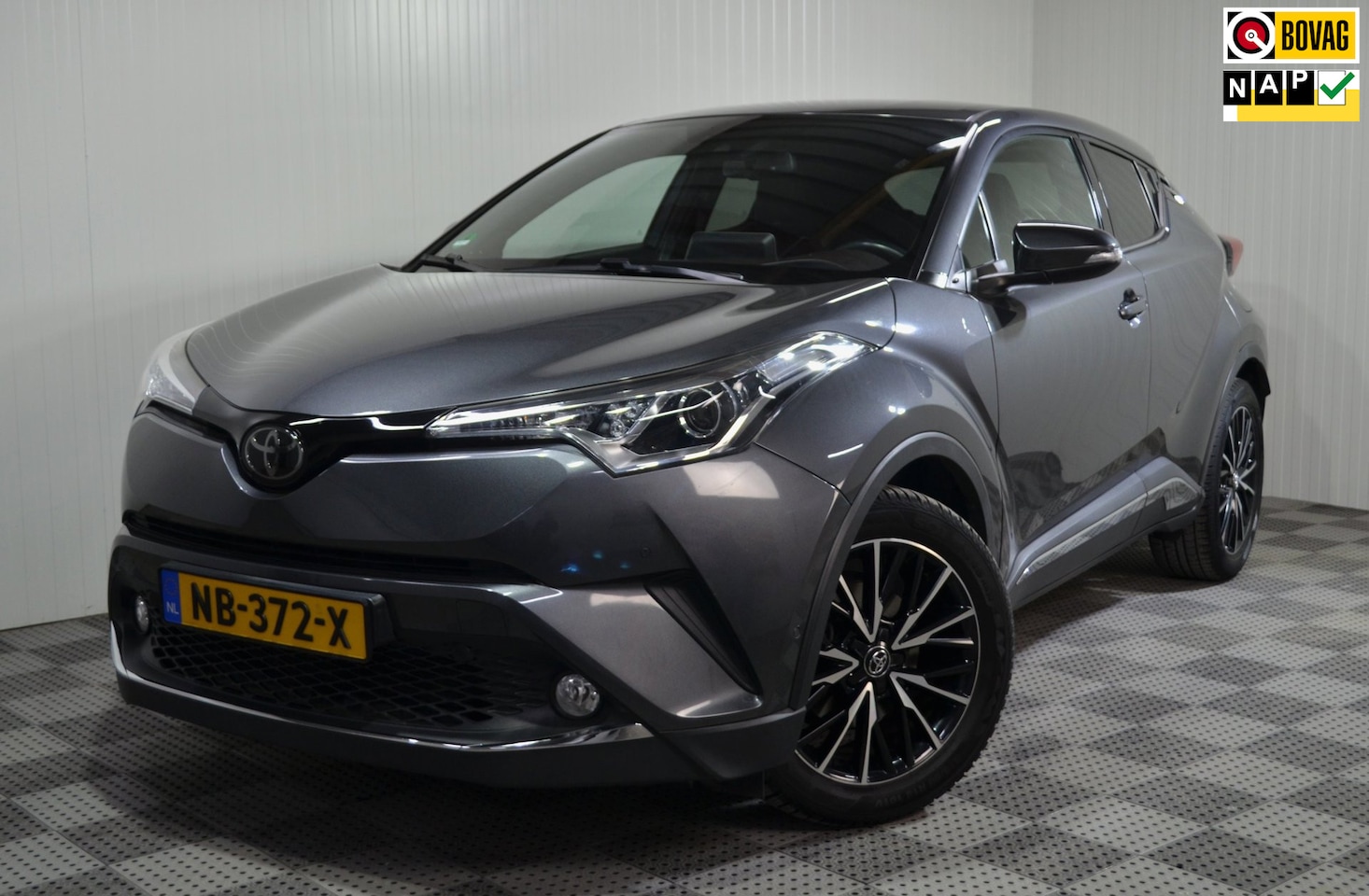Toyota C-HR - 1.2 First Edition GR sport / Trekhaak / Camera / NL auto - AutoWereld.nl