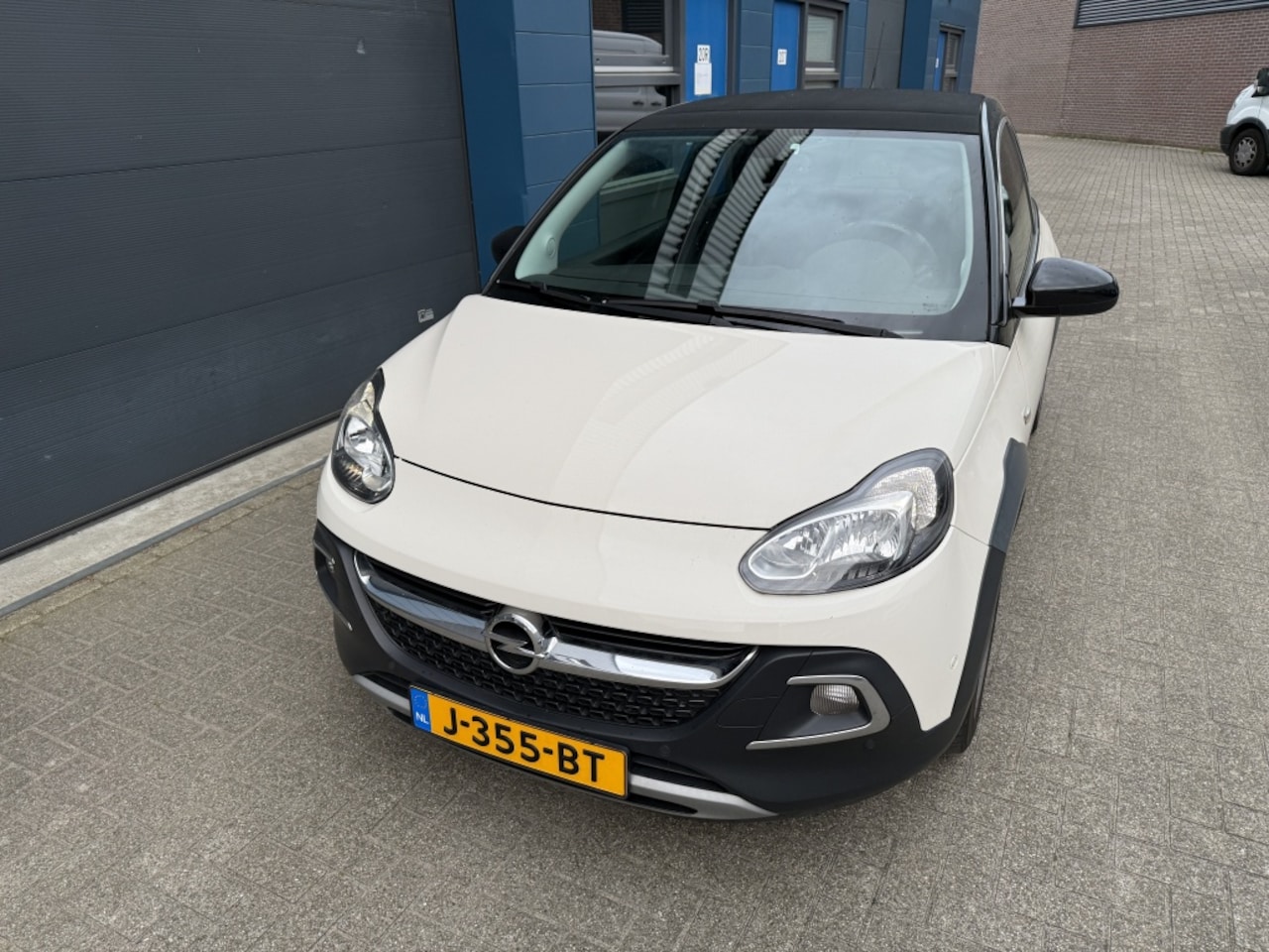 Opel ADAM - 1.0 Turbo Rocks Cabrio-Top NweDistrbKetting!! - AutoWereld.nl