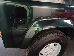 Land Rover Defender - 2.5 Td5 90" Hard Top