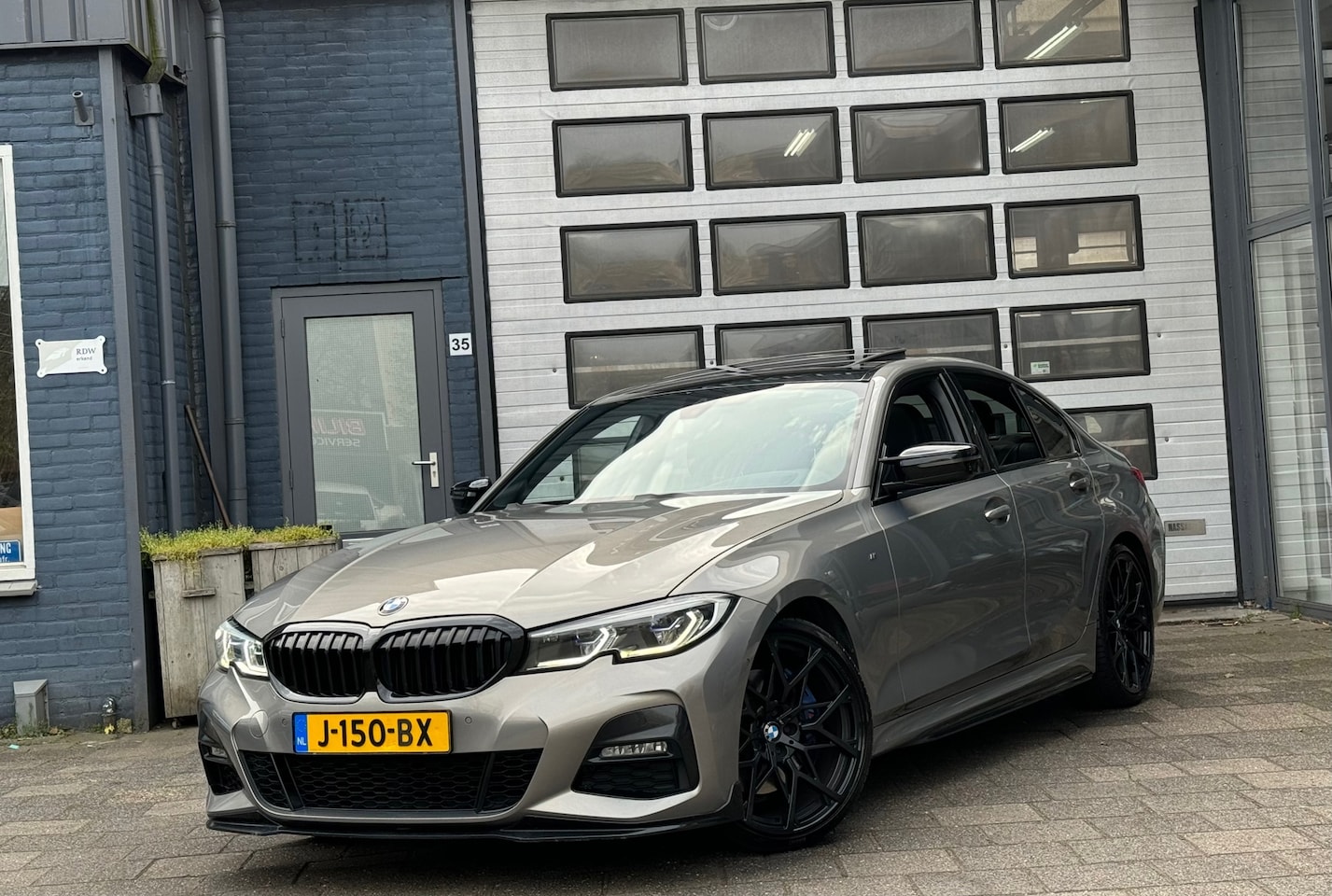 BMW 3-serie - 320i High Executive Edition| Schuifdak | Automaat - AutoWereld.nl